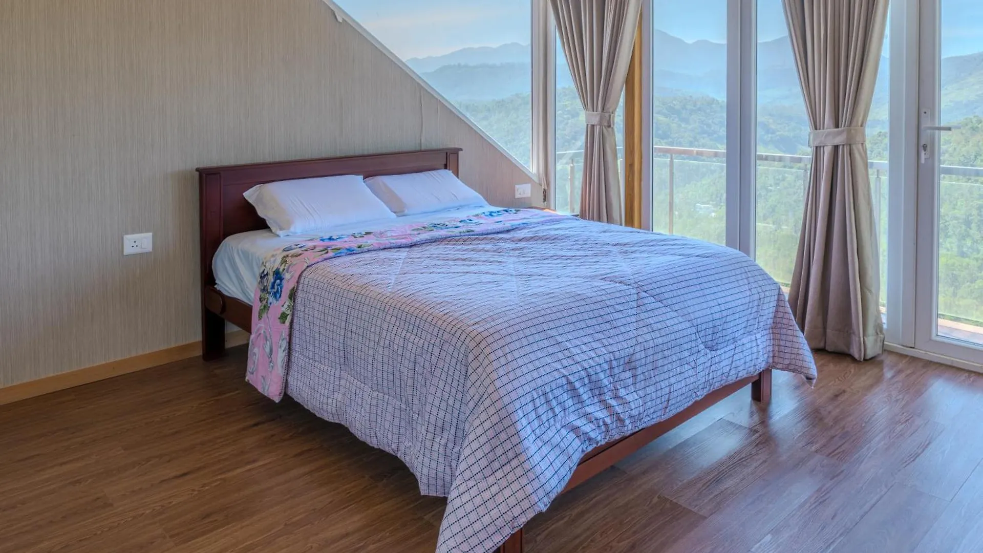 Ainsley Villa Vagamon India