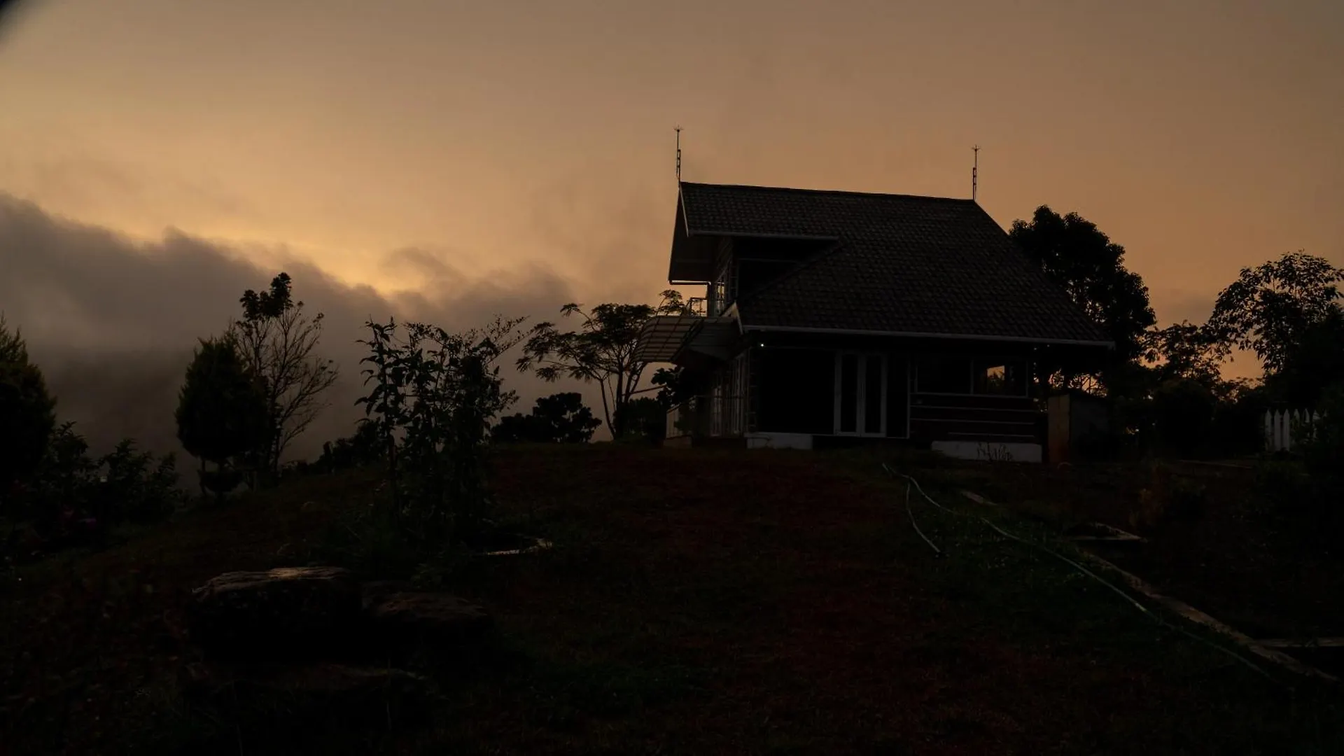 Ainsley Villa Vagamon